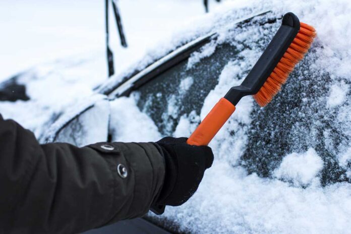 Як доглядати за кузовом автомобіля взимку