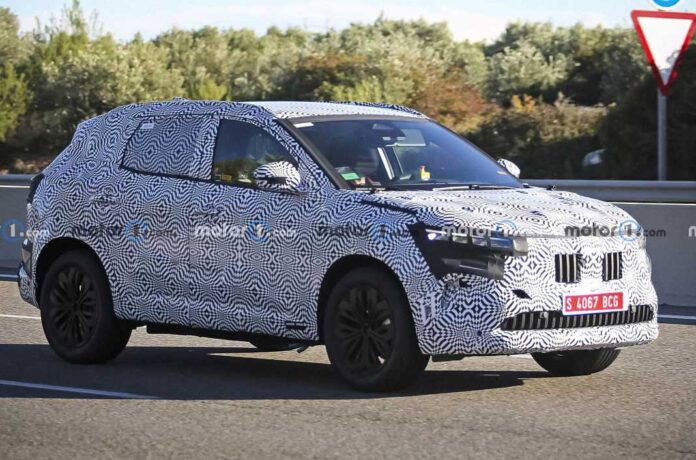 Новий кросовер Renault Austral вперше помітили на тестах