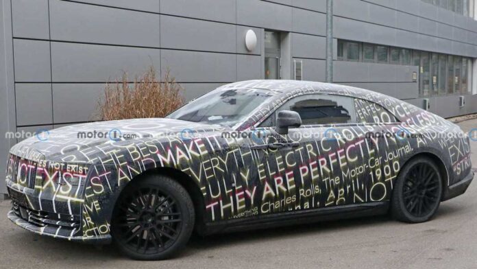 Фотошпигуни вперше зловили електричний Rolls-Royce