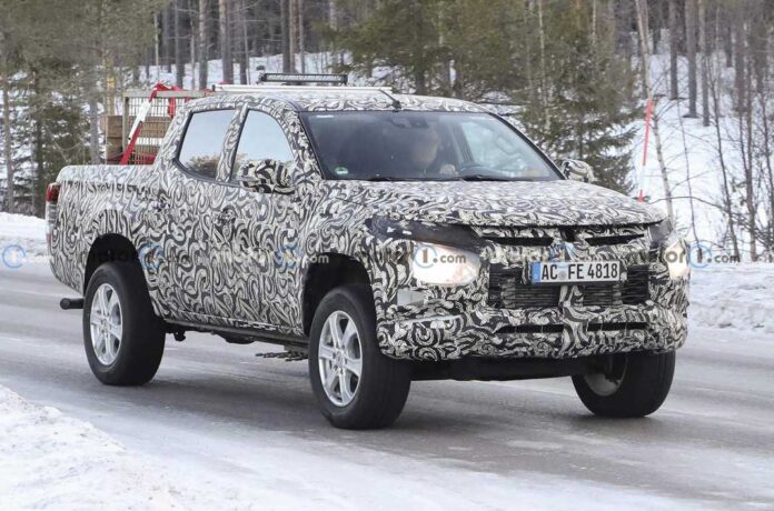Фотошпигуни вперше впіймали прототип нового Mitsubishi L200