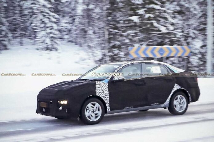 Фотошпигуни зловили нове покоління Hyundai Accent під час випробувань