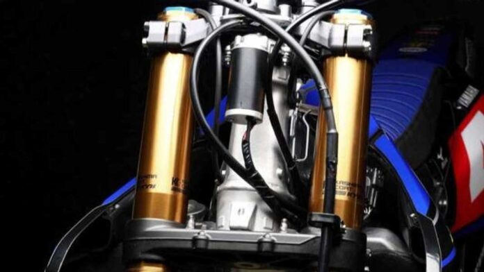 Yamaha розробляє електропідсилювач керма для мотоциклів