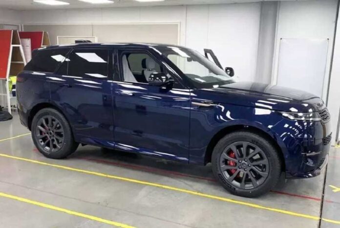 Новий Range Rover Sport вперше показали без камуфляжу