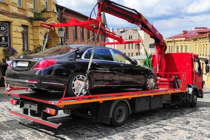 У Києві знову евакуюватимуть неправильно припарковані автомобілі