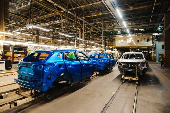 РФ планує націоналізувати завод Nissan