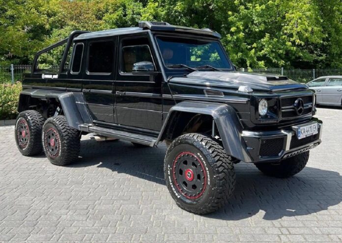 В Україні за шалені гроші продають підробку Mercedes-Benz G 63 AMG 6x6