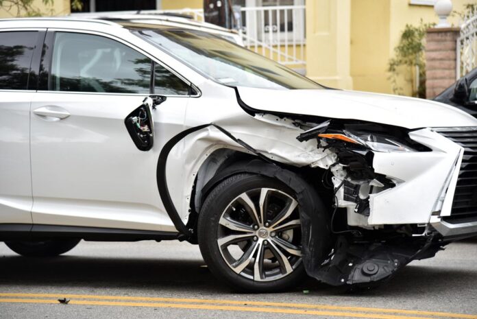 Чому і на скільки здорожчала логістика американских авто до України