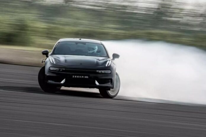 Електромобіль Geely встановив відразу два світові рекорди