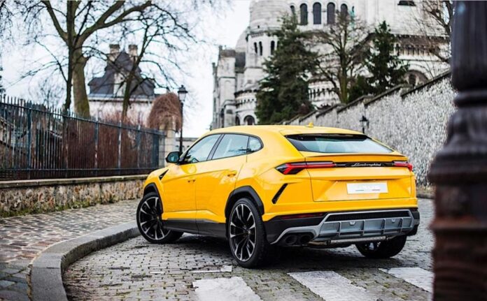 Податківці розповіли, скільки елітних автомобілів в Україні