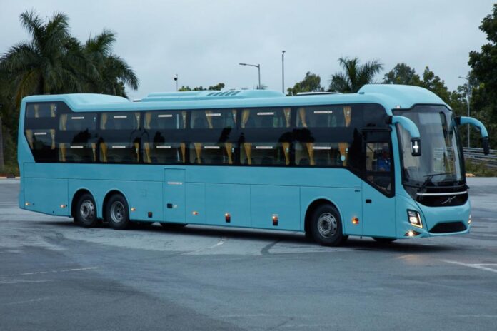 Volvo презентувала автобус-плацкарт зі спальними місцями в салоні
