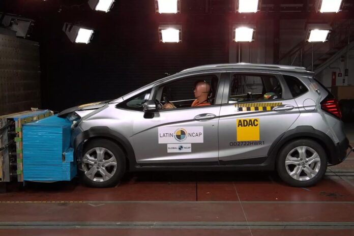Бюджетний кросовер Honda провалив краш-тест