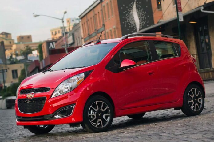 Бюджетний хетчбек Chevrolet відправляють в ремонт через небезпечний дефект