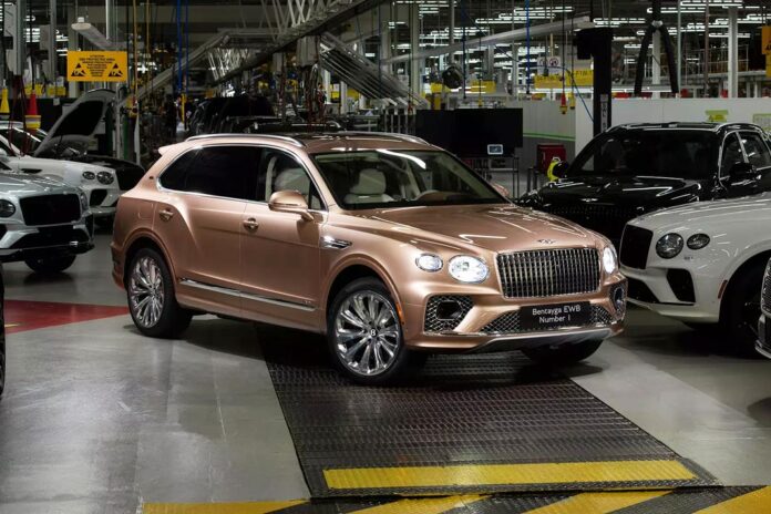Bentley почала виробництво подовженого Bentayga
