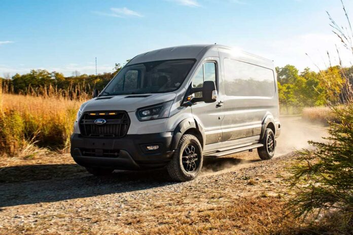 Ford Transit отримав позашляхову версію для мандрівників