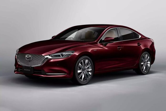 Mazda6 оновилася і стала потужнішою