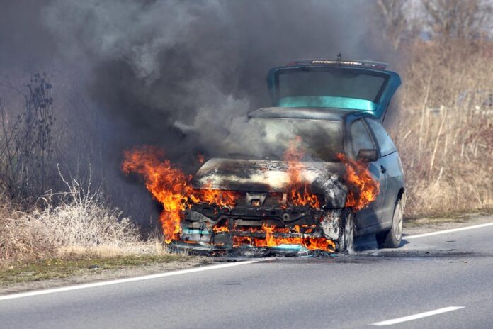Дві ознаки того, що ваш автомобіль ось-ось спалахне
