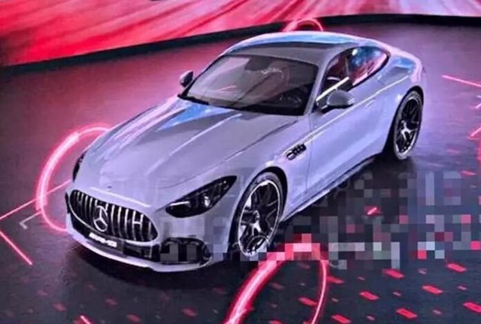 Зовнішність нового суперкара Mercedes-AMG GT розкрили до прем’єри