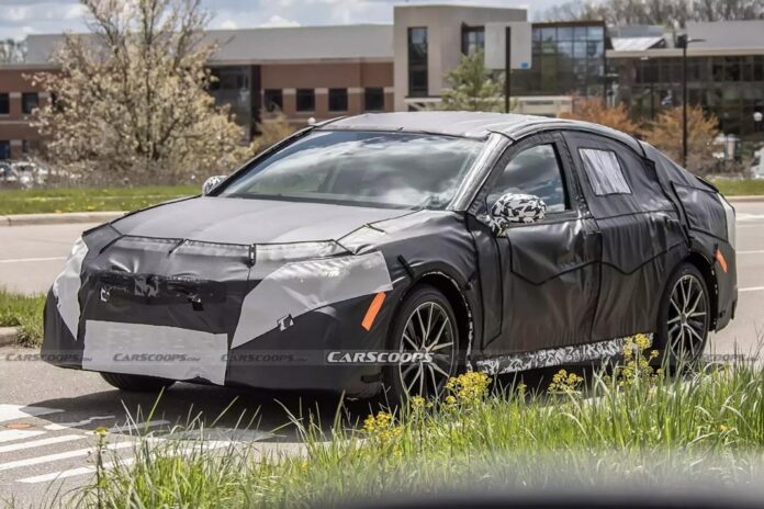 Шпигуни вперше сфотографували нову Toyota Camry