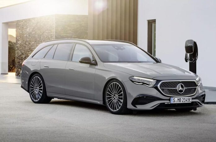 Mercedes-Benz представив новий універсал E-Class
