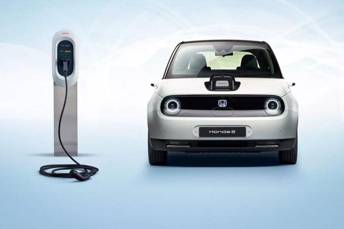 Електричний хетчбек Honda e знімуть із виробництва.