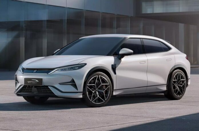 BYD показав новий електричний крос-купе