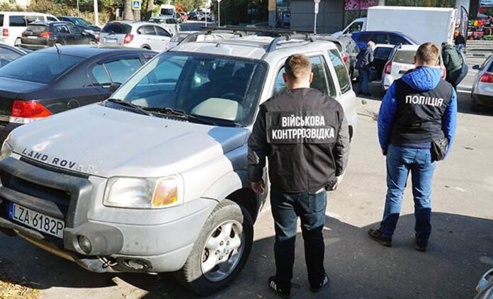 На Тернопільщині шахраї продавали ввезені для ЗСУ автівки