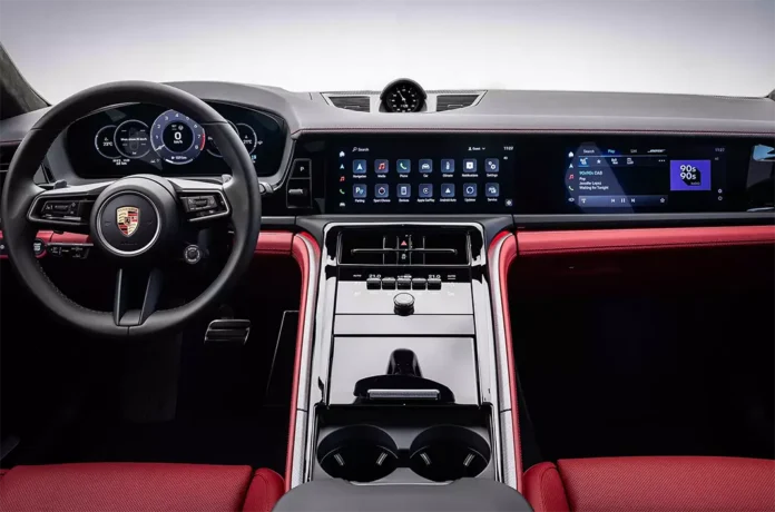 Porsche показала салон нової Panamera