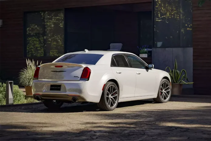З конвеєра зійшов останній Chrysler 300