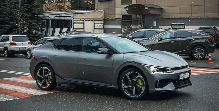 В Україні з'явився дуже потужний електромобіль Kia