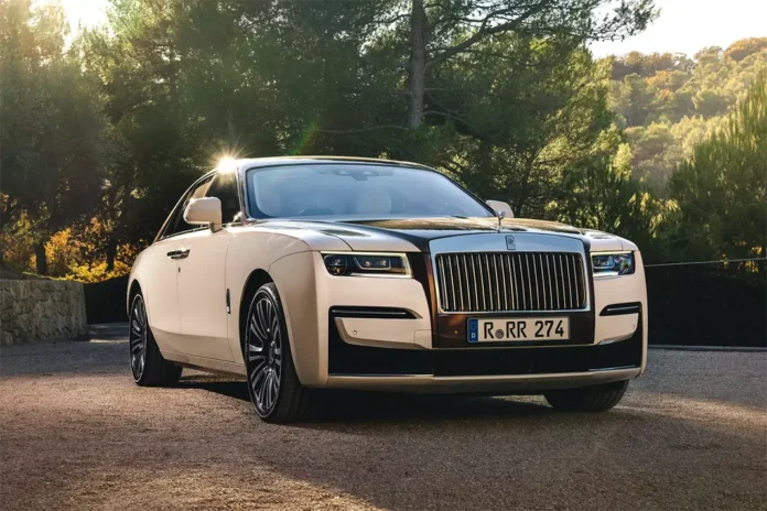 Rolls-Royce Ghost знімуть з виробництва через новий седан від Alpina