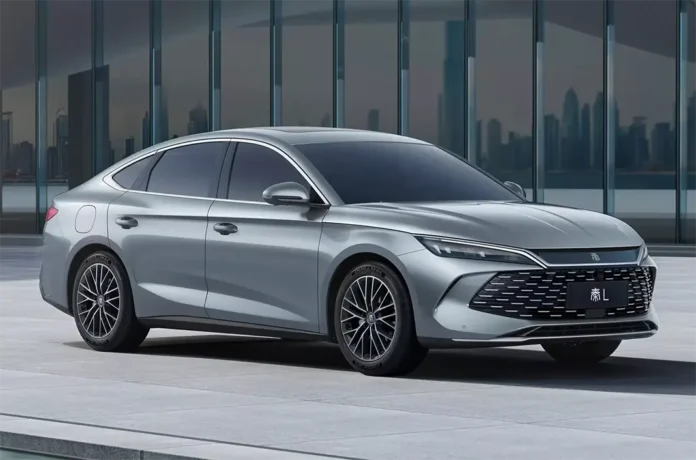 BYD показала седан Qin нового покоління