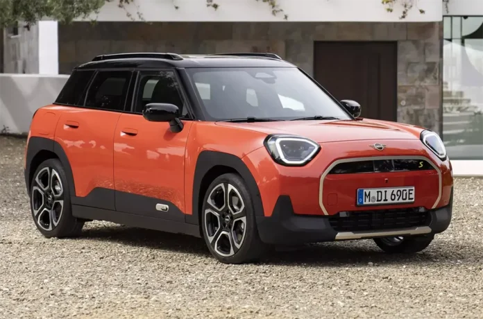 MINI представила електричний кросовер Aceman