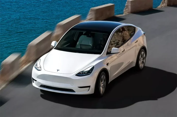 Tesla почала продавати додатковий запас ходу для Model Y