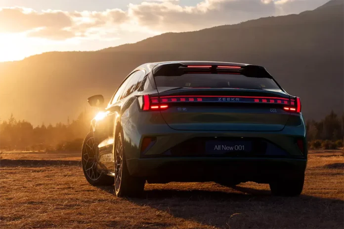 Zeekr вдруге за пів року оновив 001