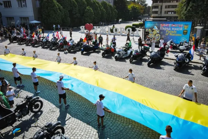 В Україні відбувся міжнародний мотопробіг на Honda Gold Wing