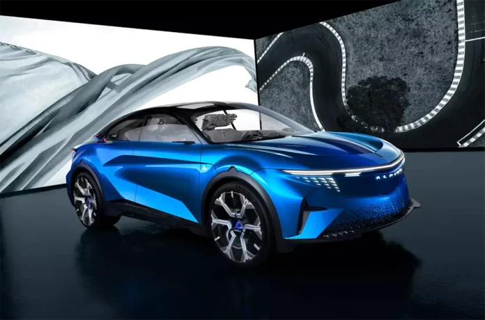 Alpine показала електричний фастбек з трьома моторами