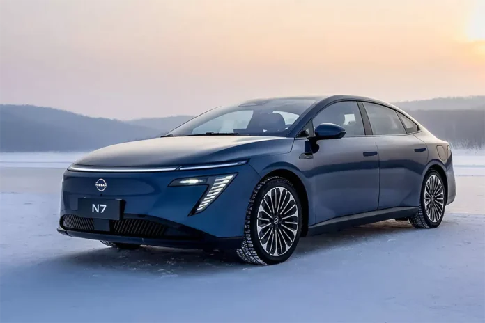 Nissan показав новий бізнес-седан