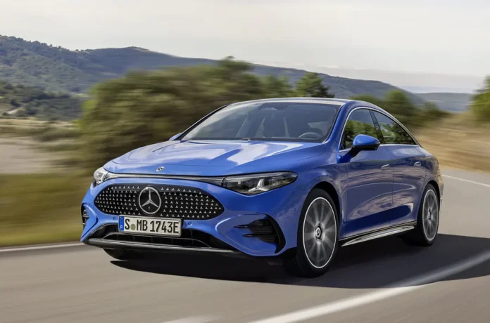 Mercedes-Benz представив новий седан CLA