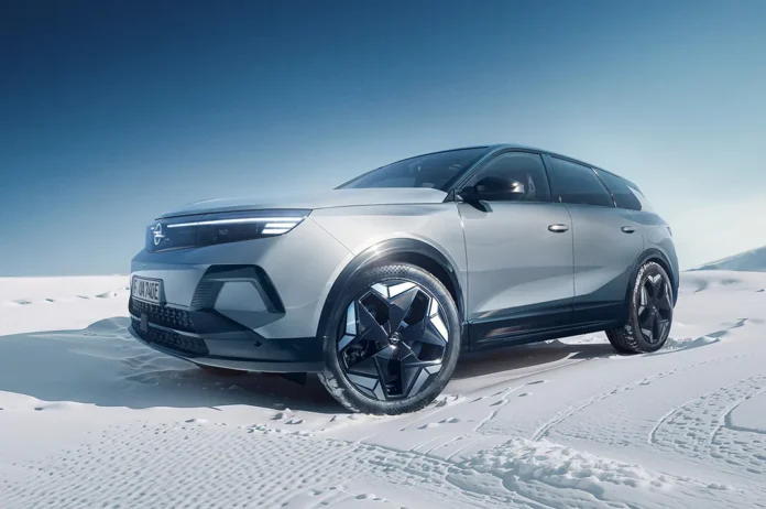 Opel презентував повнопривідний Grandland Electric