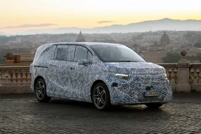 Mercedes-Benz готує до дебюту електричний мінівен VLE