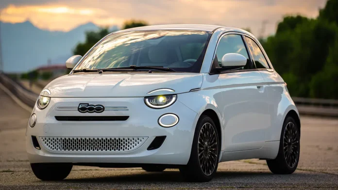 Fiat 500 знову став бензиновим