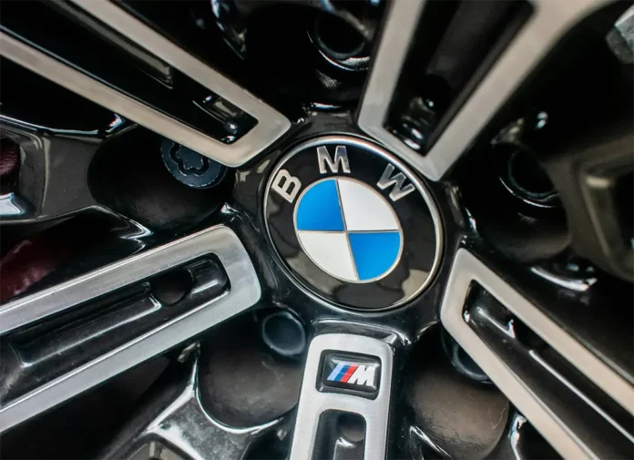 BMW готує брутальний позашляховик а-ля Гелендваген