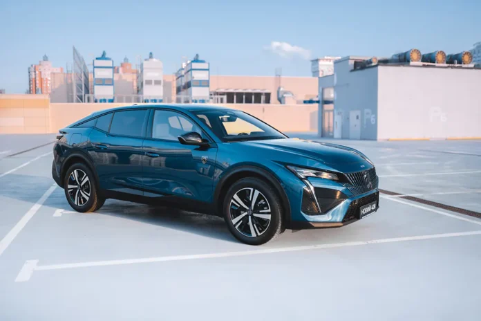 Peugeot 408 зі складу в Україні можна купити з вигодою до 50 тис грн