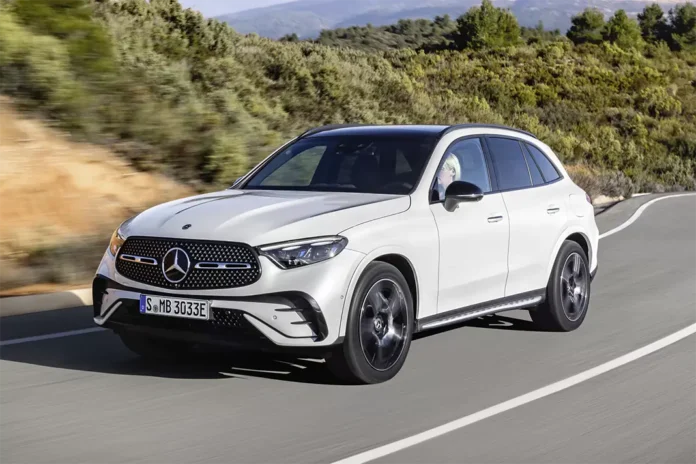 Mercedes-Benz може перейти на двигуни BMW