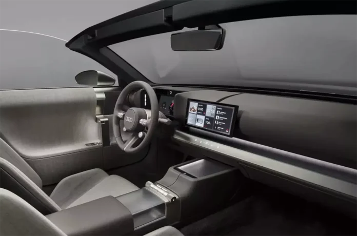 Шеф-дизайнер Mercedes-Benz розкритикував салон нового концепту Audi