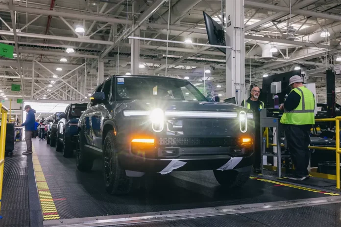 Збитковий Rivian скорочує співробітників