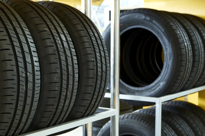 Як правильно зберігати літні шини взимку