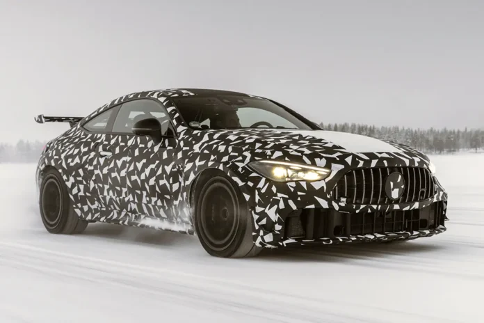 Mercedes-AMG готує лімітовану версію купе CLE з двигуном V8