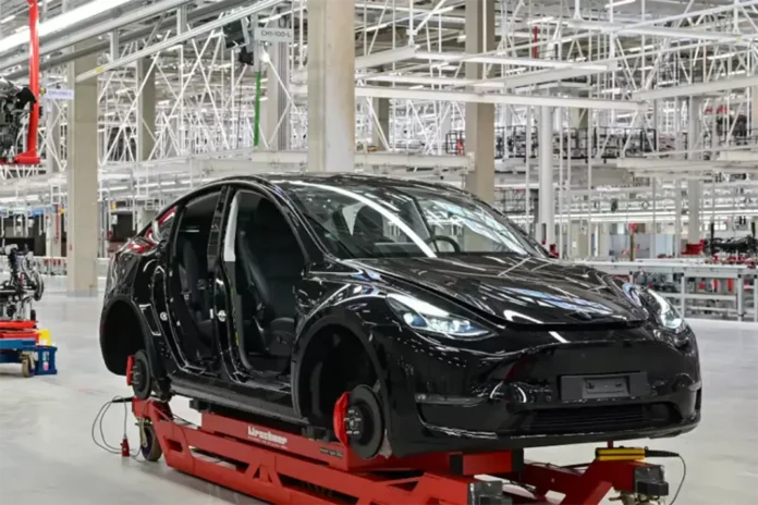 Названо 10 найдорожчих автомобільних компаній світу