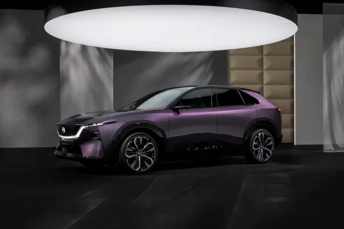 Mazda представила європейську версію кросовера CX-6e